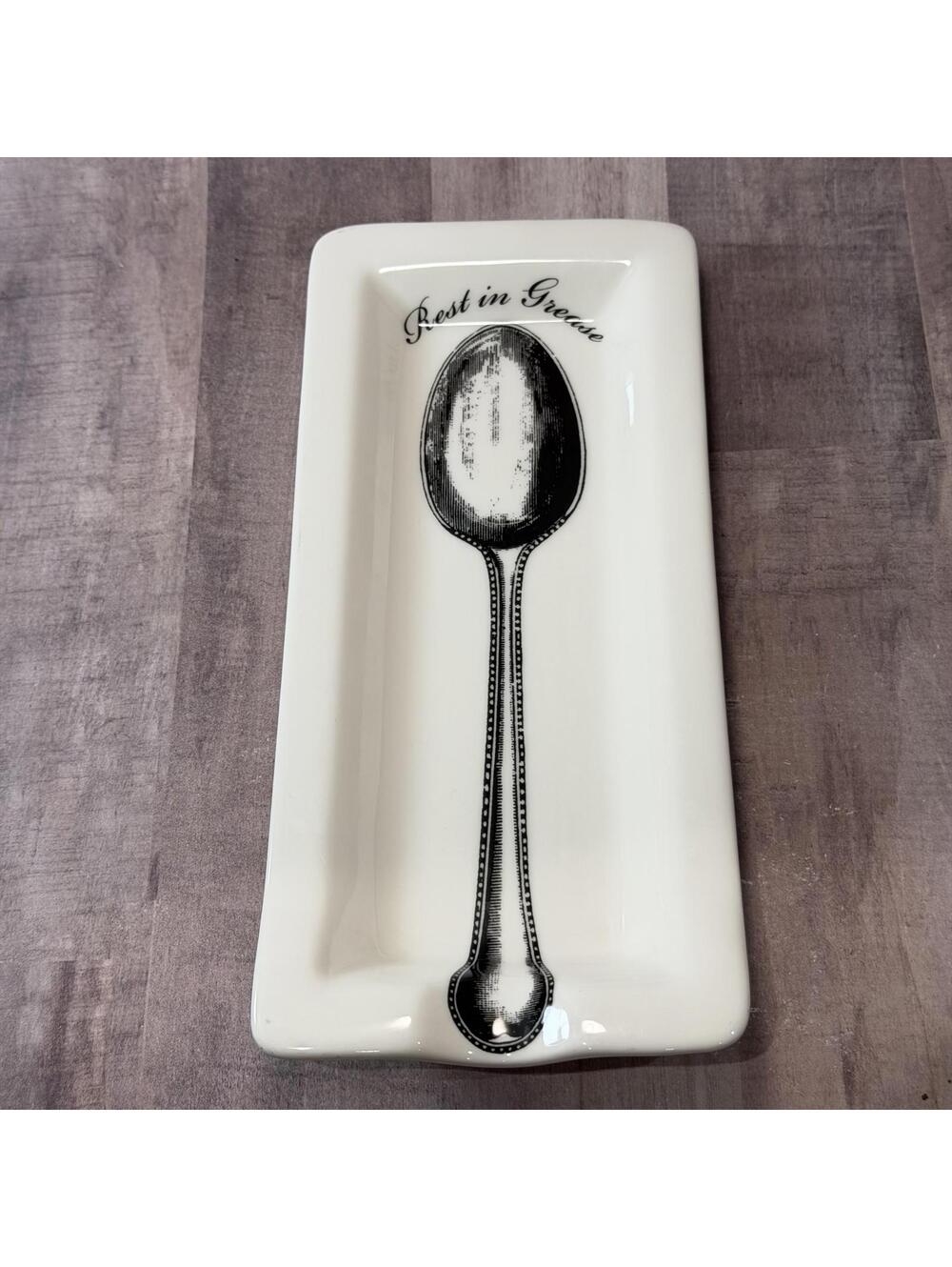 Fishs Eddy "Rest In Grease" Spoon Rest Ceramic Plate 3.75" x 8.75" Black White
